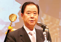 川口 貢 全日・保証理事長