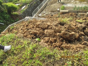 活断層近くの宅地崩壊②