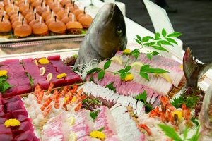 銘酒や玄海産の魚介に舌鼓