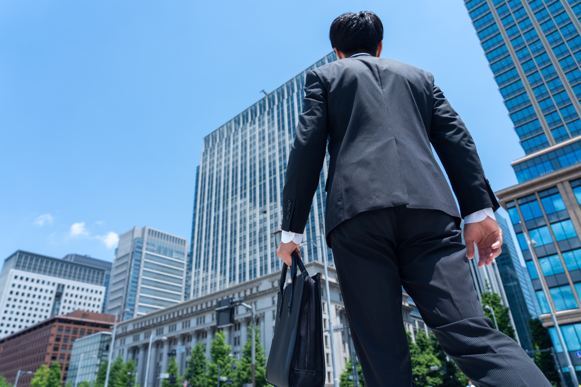 不動産鑑定士を目指そう